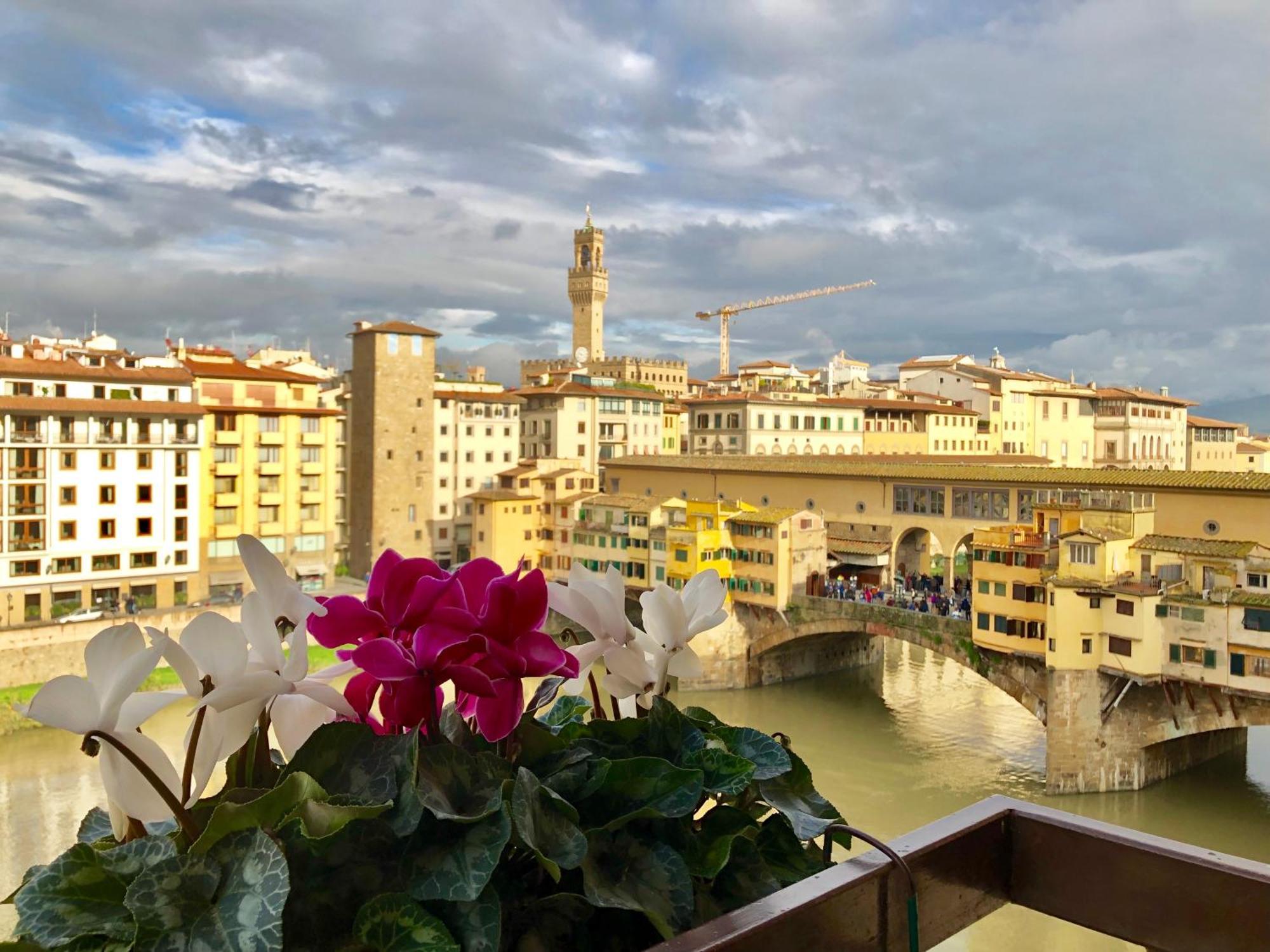 Ponte Vecchio View Luxury Apartment Floransa Dış mekan fotoğraf